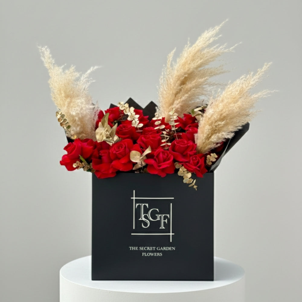 Ruby Pampas Large Flower Bag
