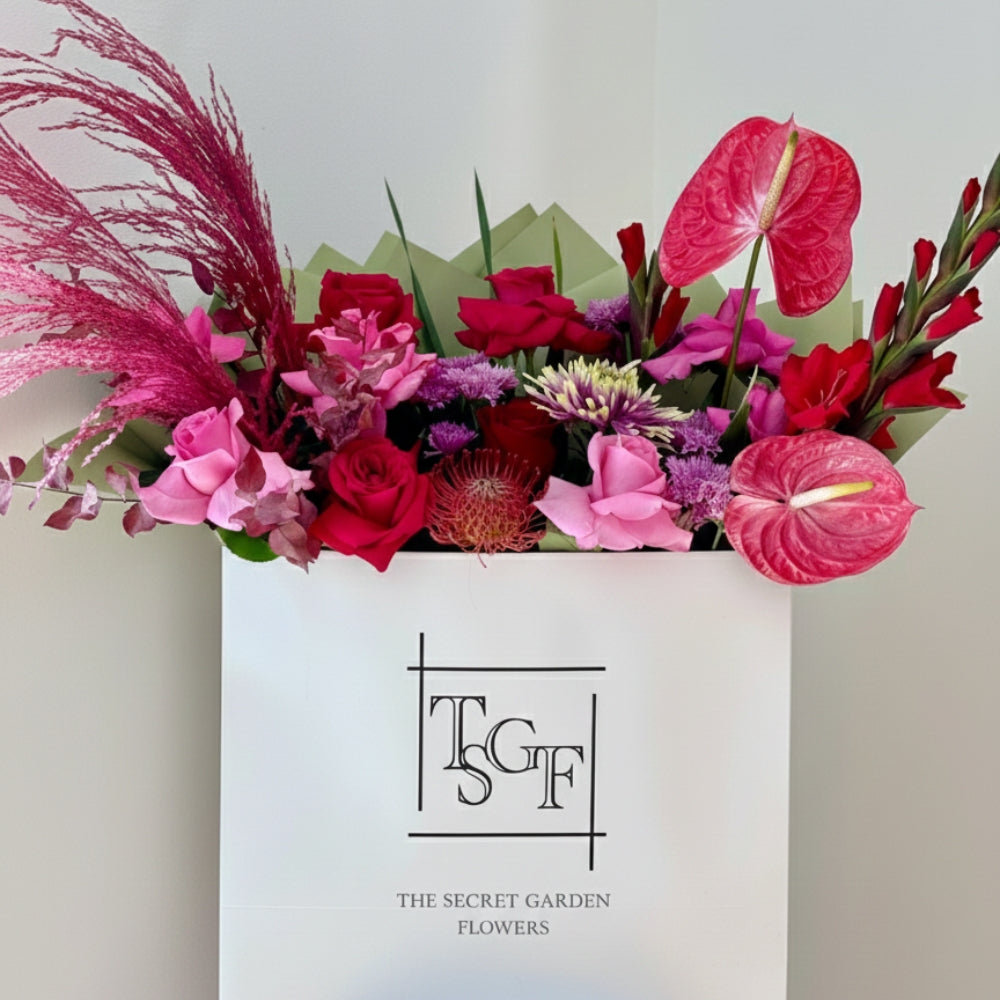 Fuchsia Pampas Large Flower Bag