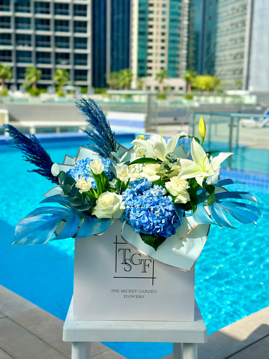 BLOOMING BLUE