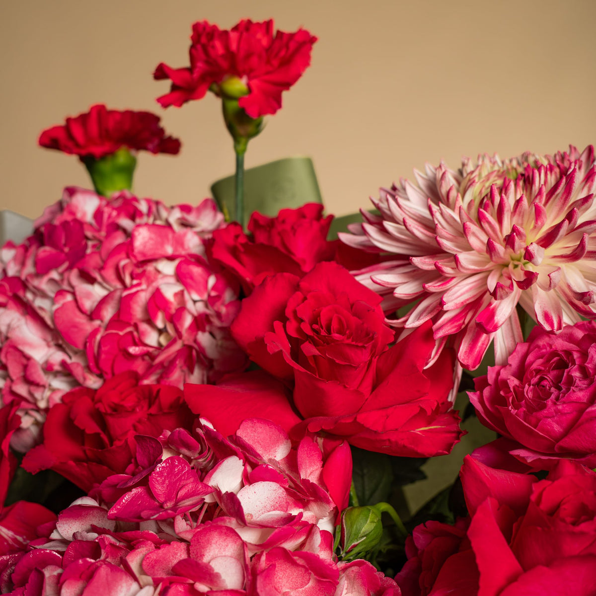 Raspberry Grand Flower Bag