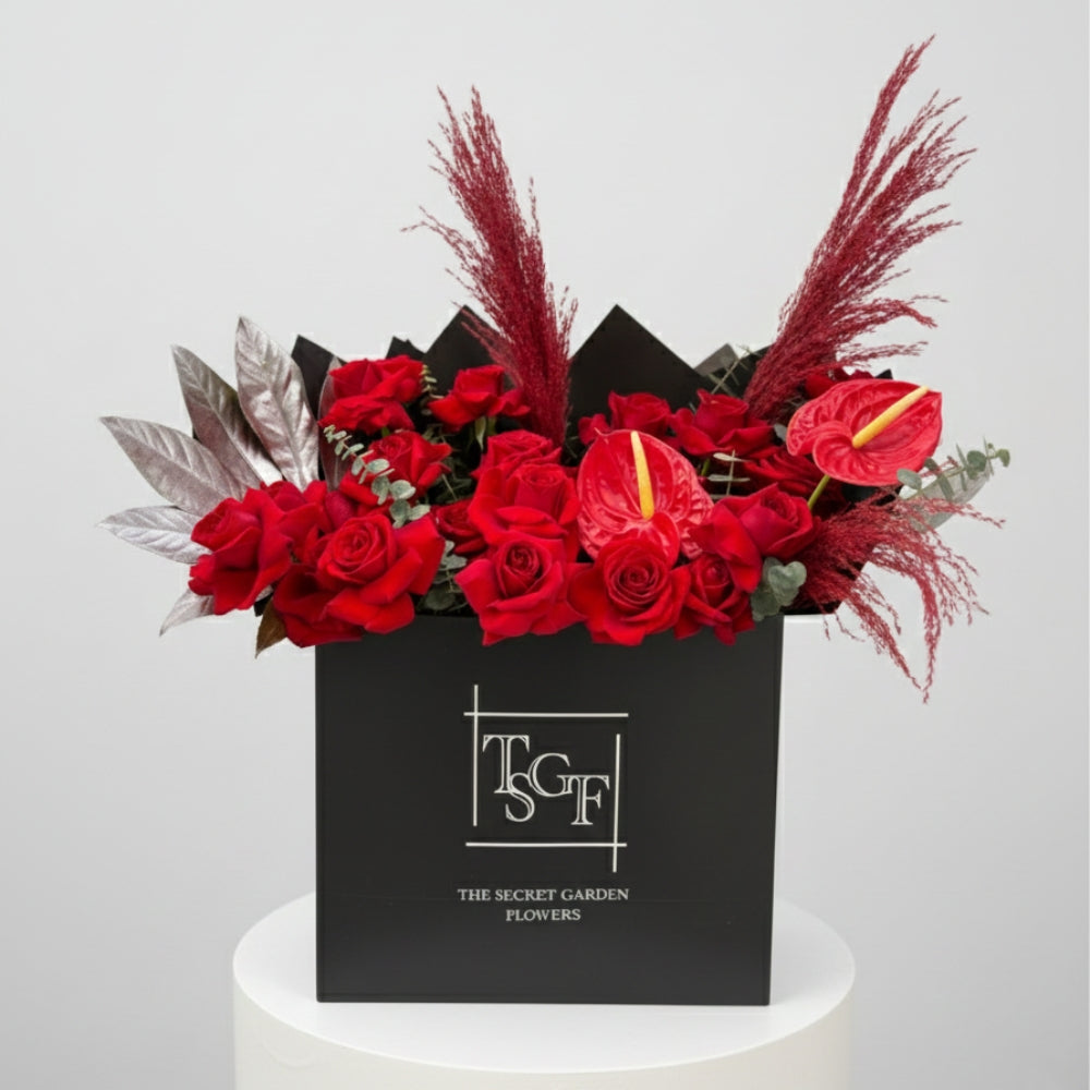 Rouge Luxe Large Flower Bag