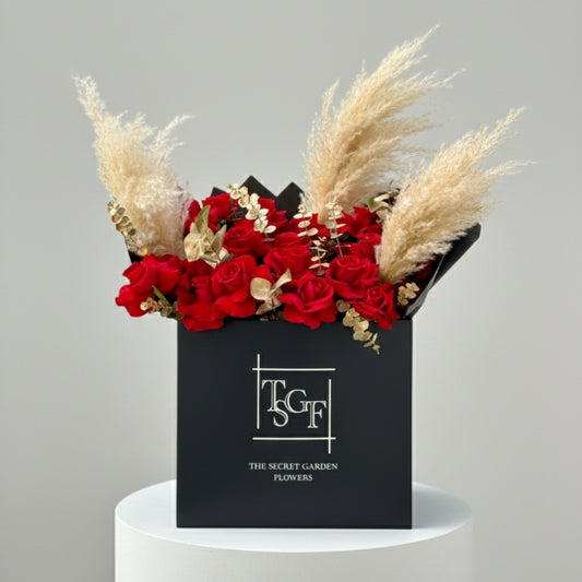 Ruby Pampas Large Flower Bag