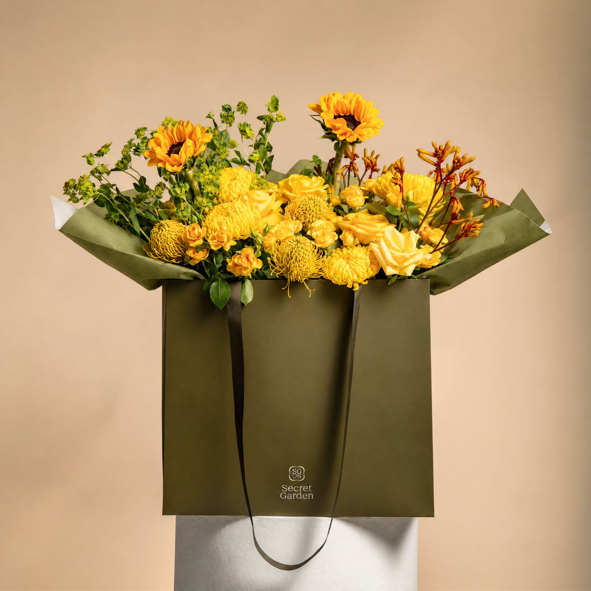 Saffron Grand Flower Bag