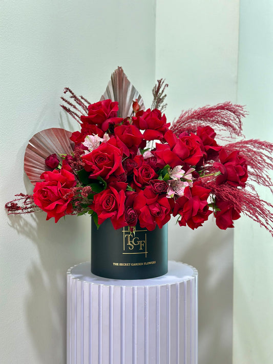 fresh cut red roses delivery in dubai